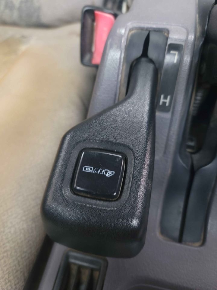 1996 Mitsubishi Minicab JDM car for sale — photo 7 of 9
