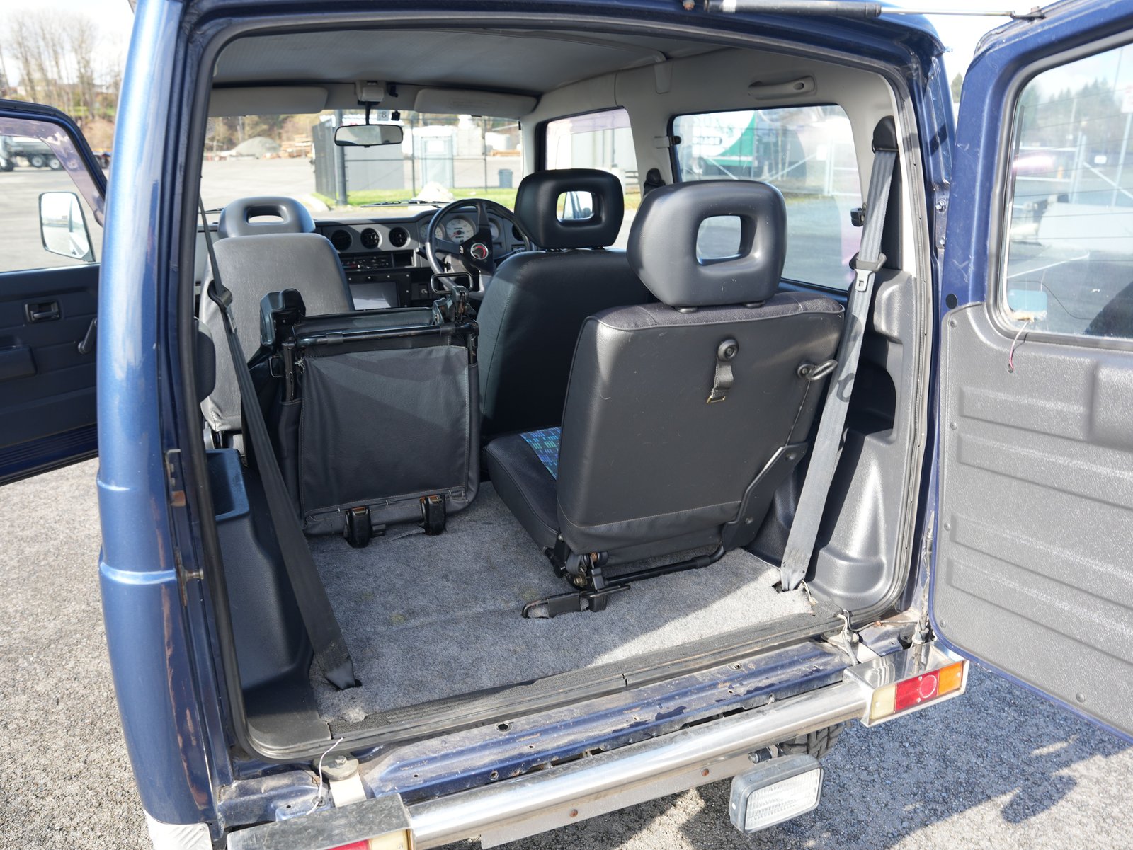 1996 Suzuki Jimny JDM car for sale — photo 14 of 18