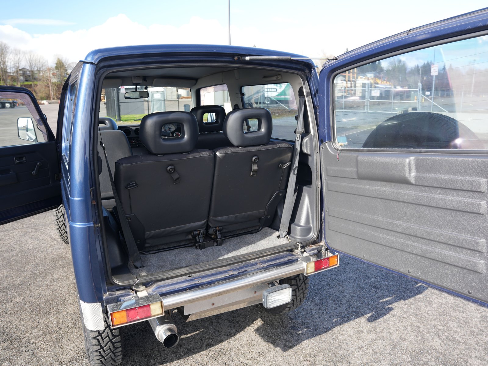1996 Suzuki Jimny JDM car for sale — photo 15 of 18
