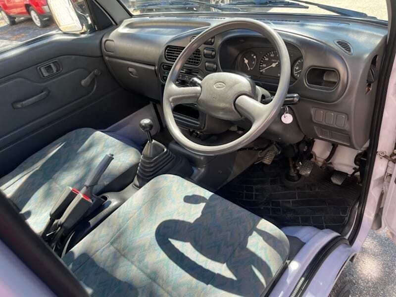 1997 Daihatsu Hijet JDM car for sale — photo 10 of 16