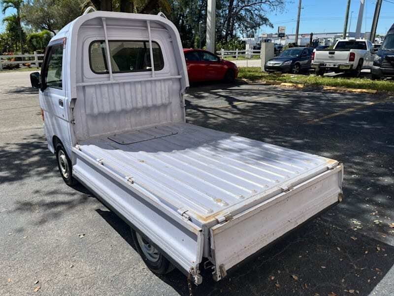 1997 Daihatsu Hijet JDM car for sale — photo 6 of 16