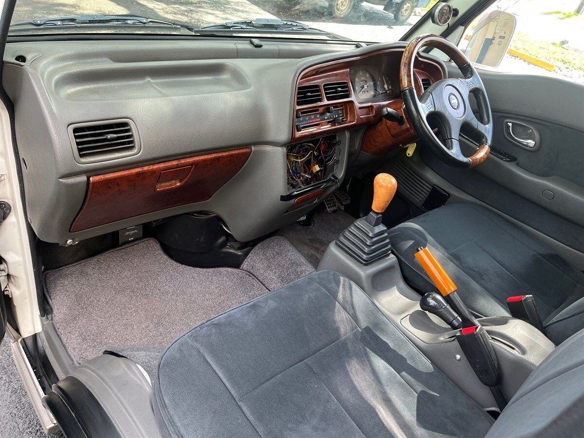 1997 Suzuki Carry JDM car for sale — photo 13 of 16