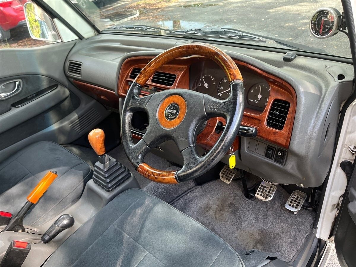1997 Suzuki Carry JDM car for sale — photo 11 of 16
