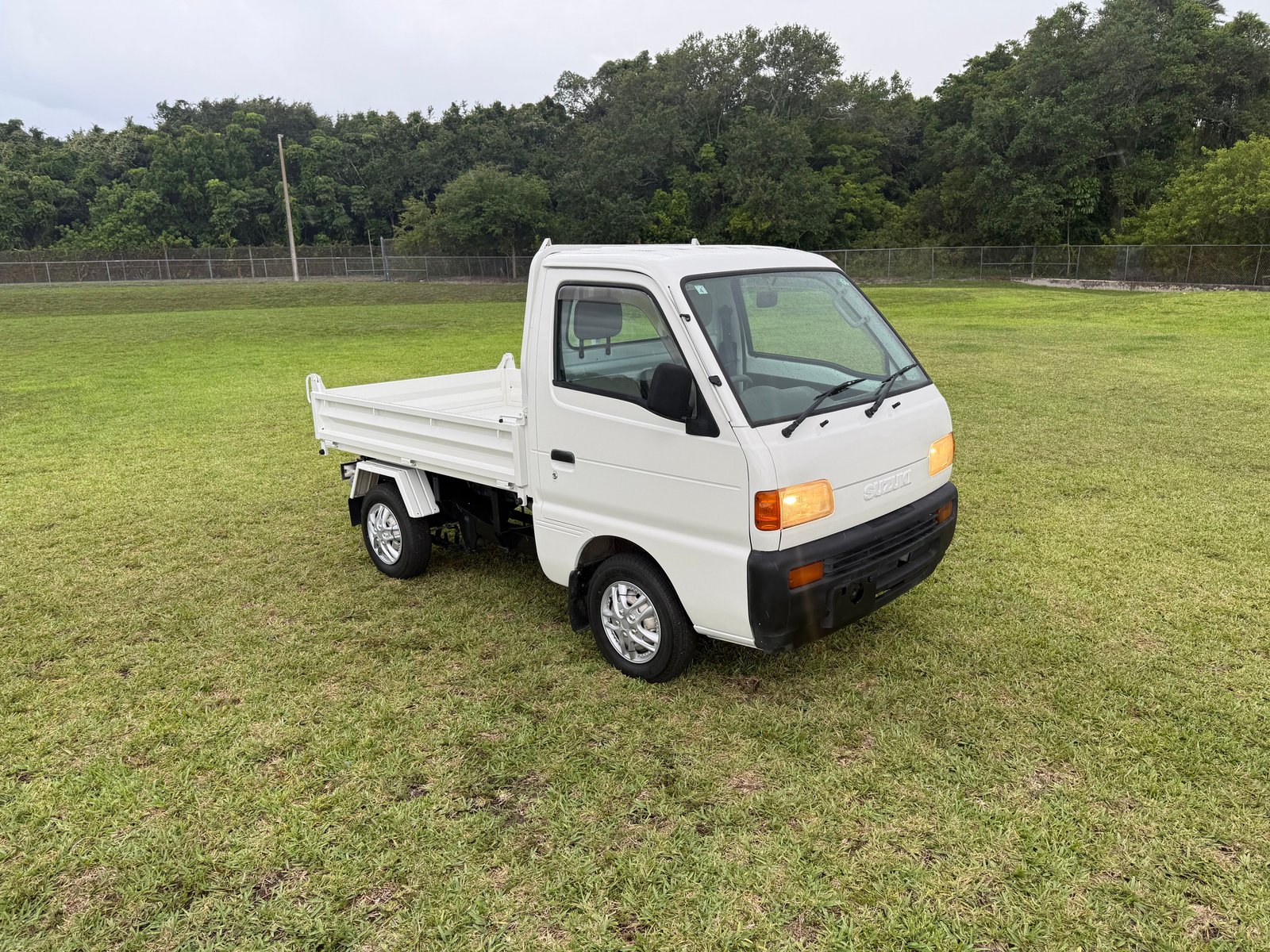 1997 Suzuki Carry JDM car for sale — photo 10 of 25