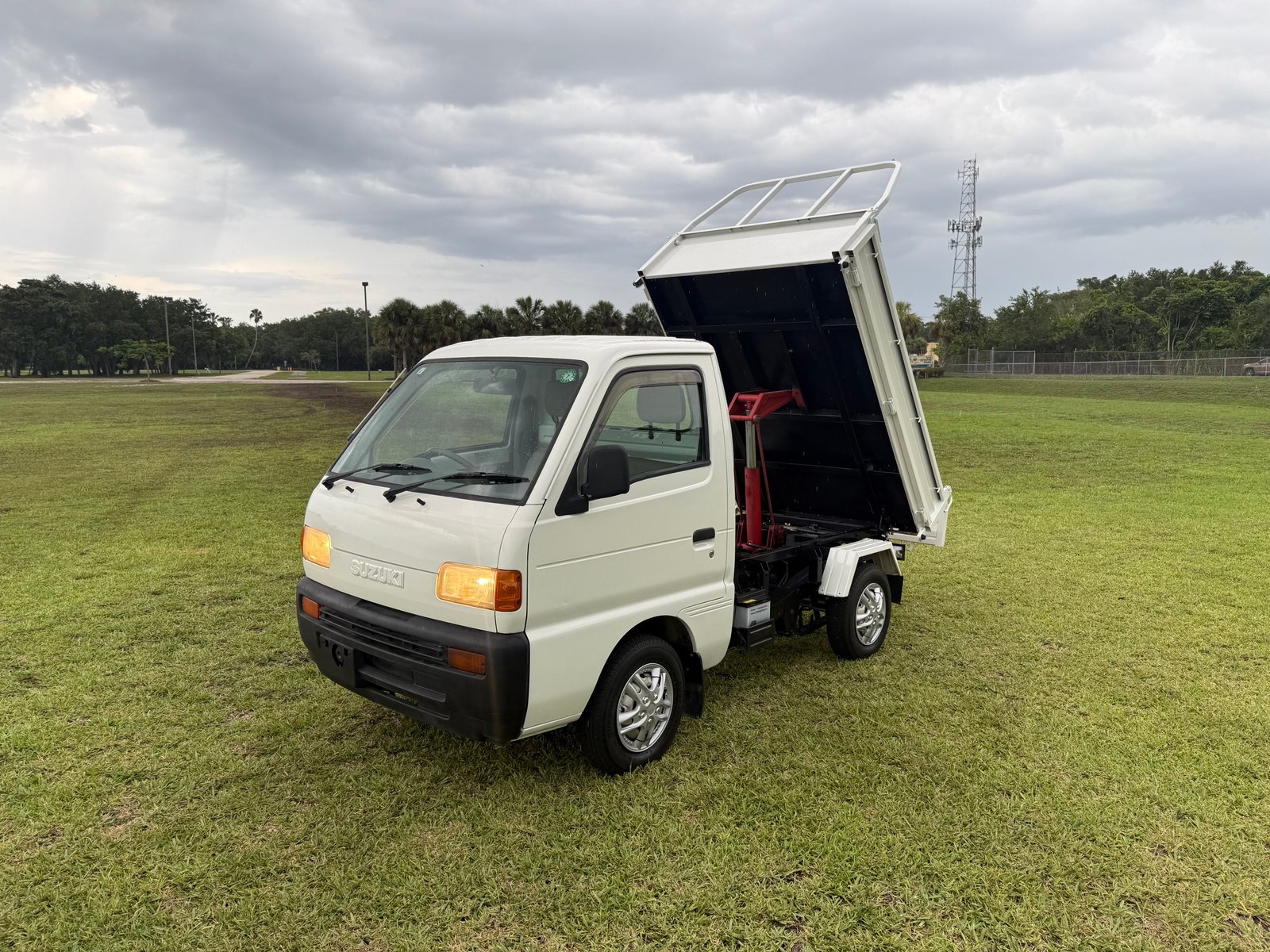 1997 Suzuki Carry JDM car for sale — photo 2 of 25