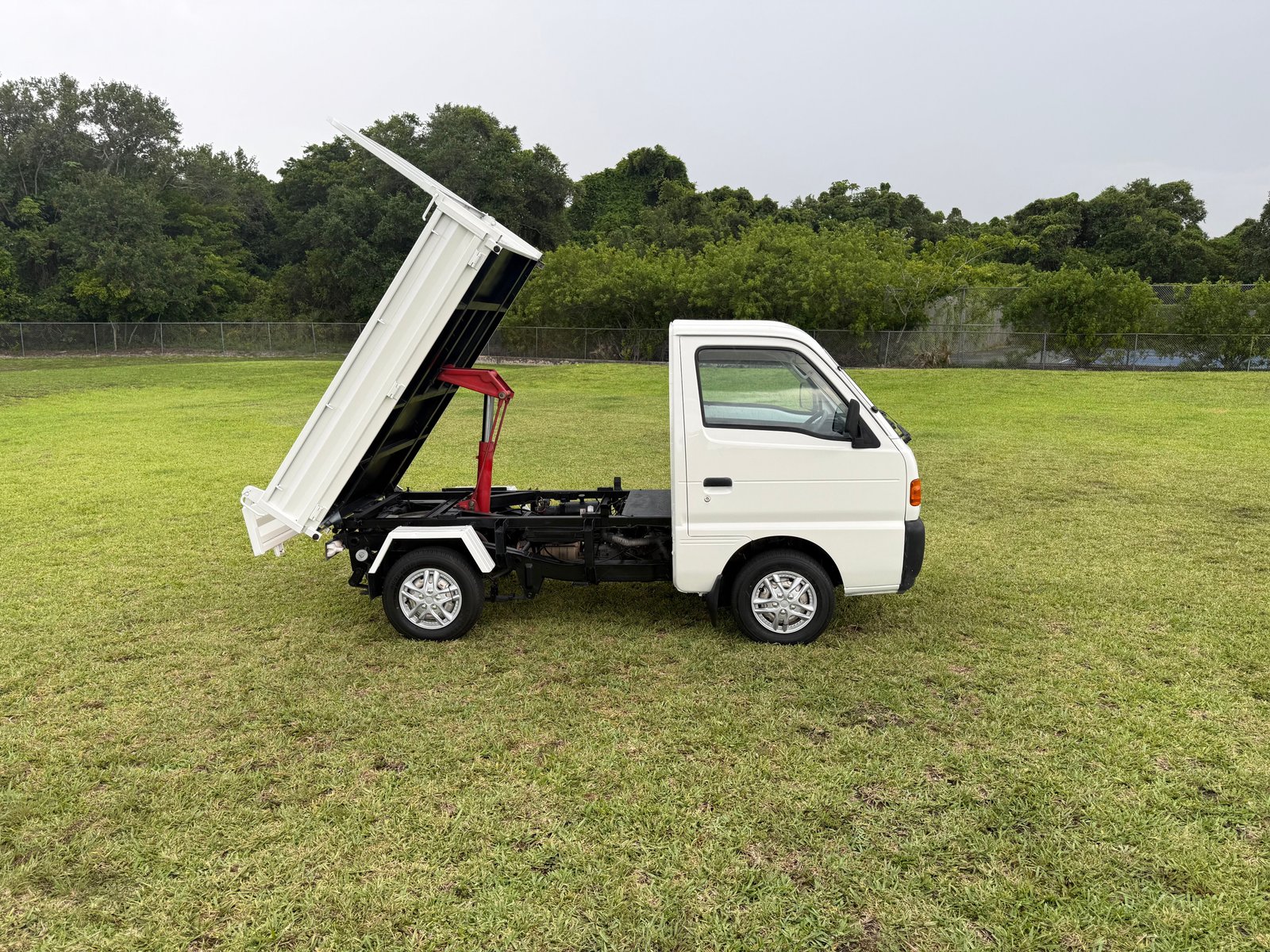 1997 Suzuki Carry JDM car for sale — photo 5 of 25