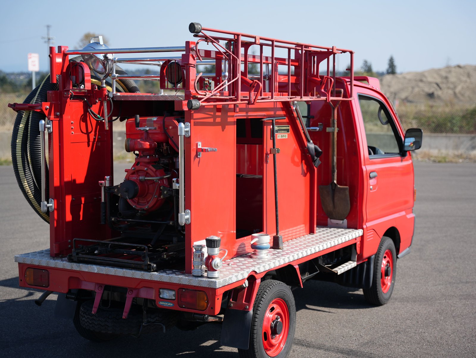 1998 Mitsubishi Minicab JDM car for sale — photo 15 of 25