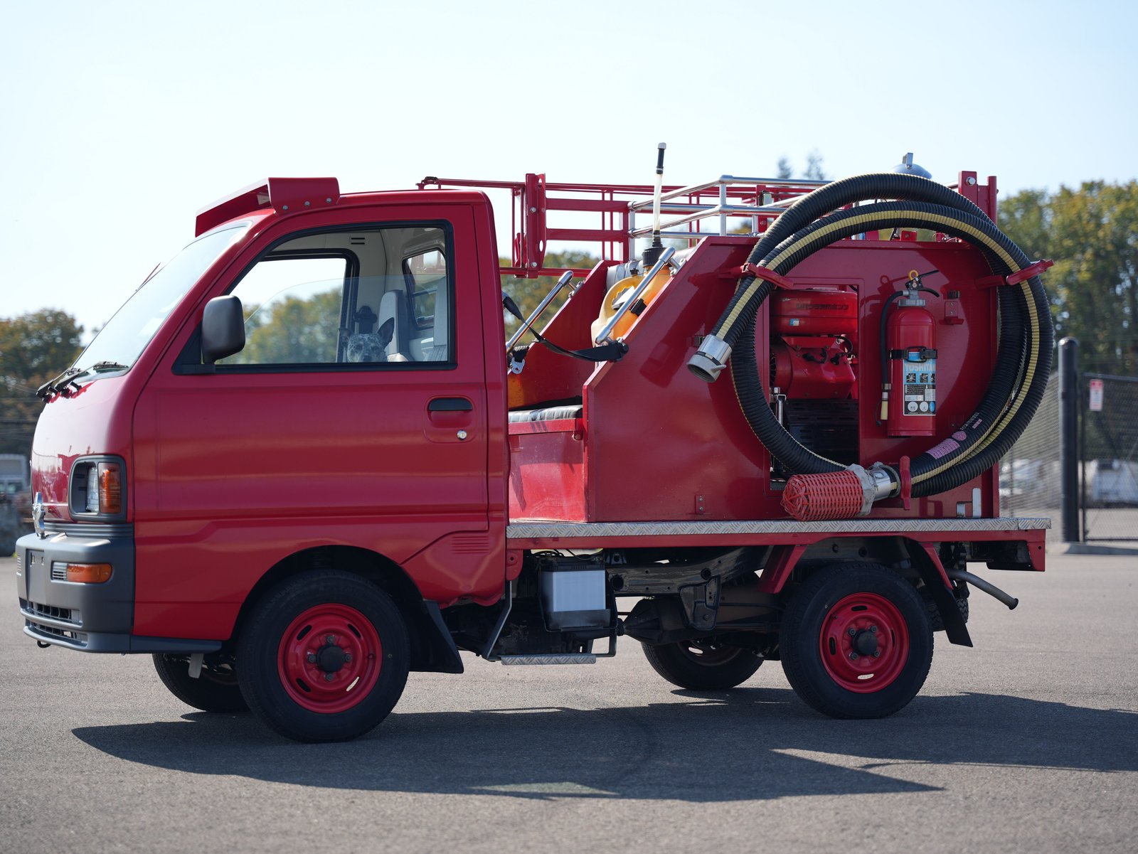 1998 Mitsubishi Minicab JDM car for sale — photo 10 of 25