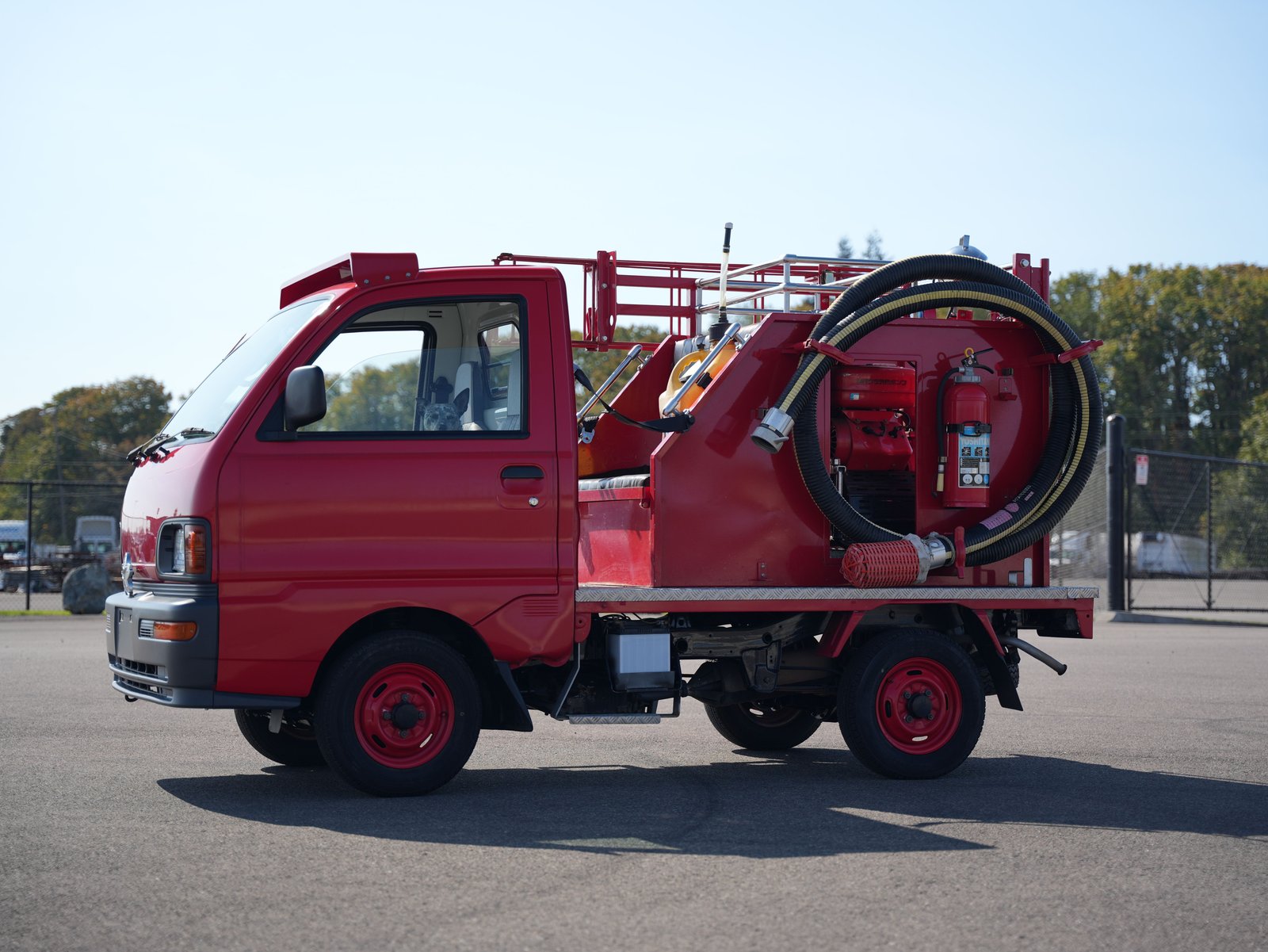 1998 Mitsubishi Minicab JDM car for sale — photo 11 of 25
