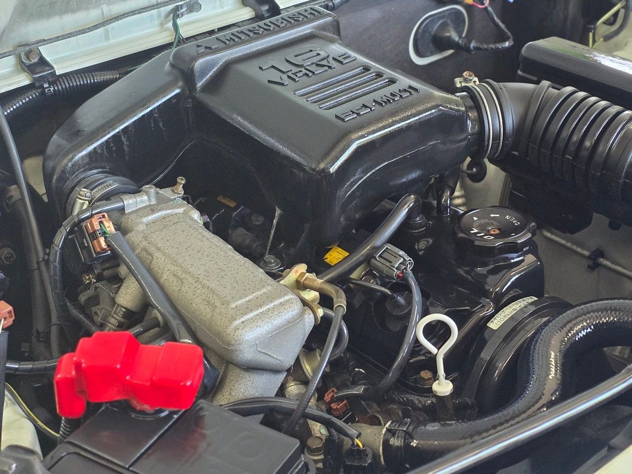 1998 Mitsubishi Pajero JDM car for sale — photo 23 of 25