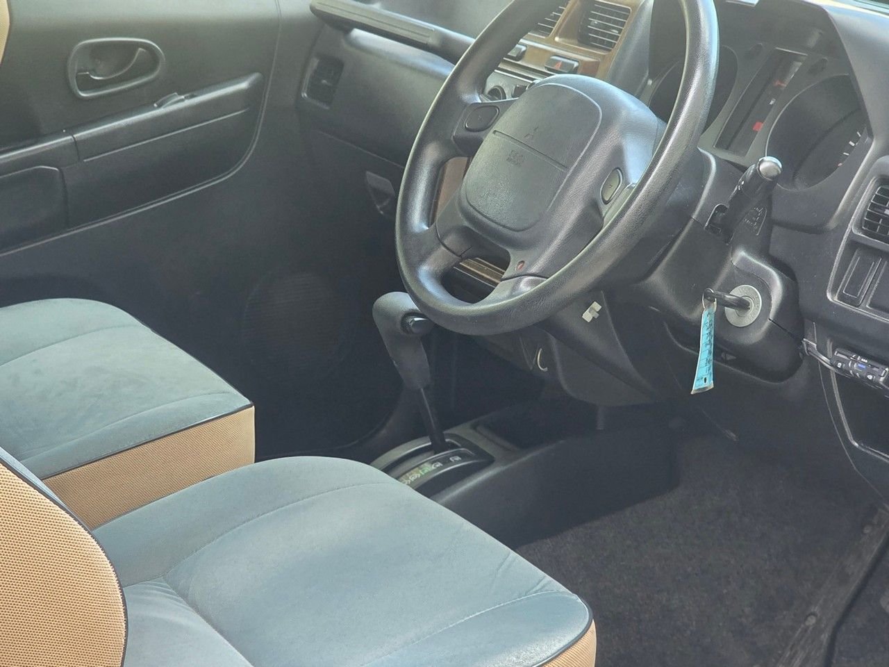 1998 Mitsubishi Pajero JDM car for sale — photo 22 of 25