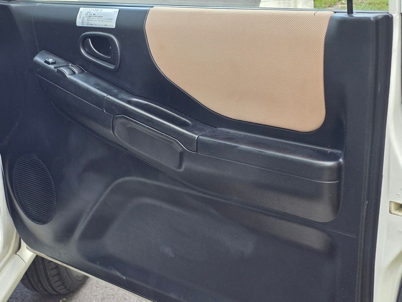 1998 Mitsubishi Pajero JDM car for sale — photo 21 of 25