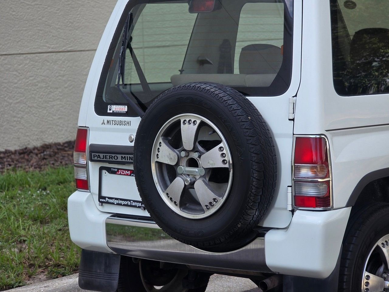 1998 Mitsubishi Pajero JDM car for sale — photo 6 of 25
