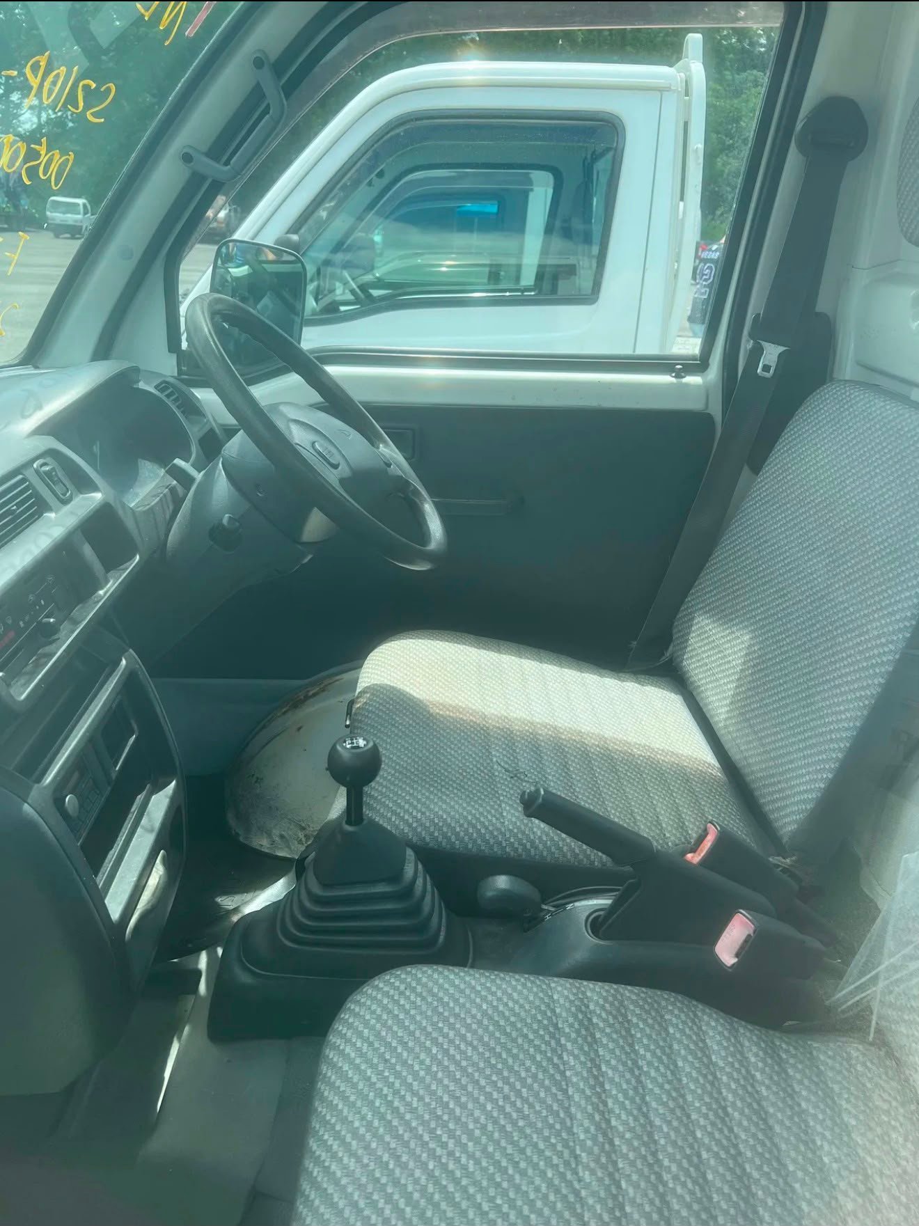 2000 Daihatsu Hijet JDM car for sale — photo 5 of 6