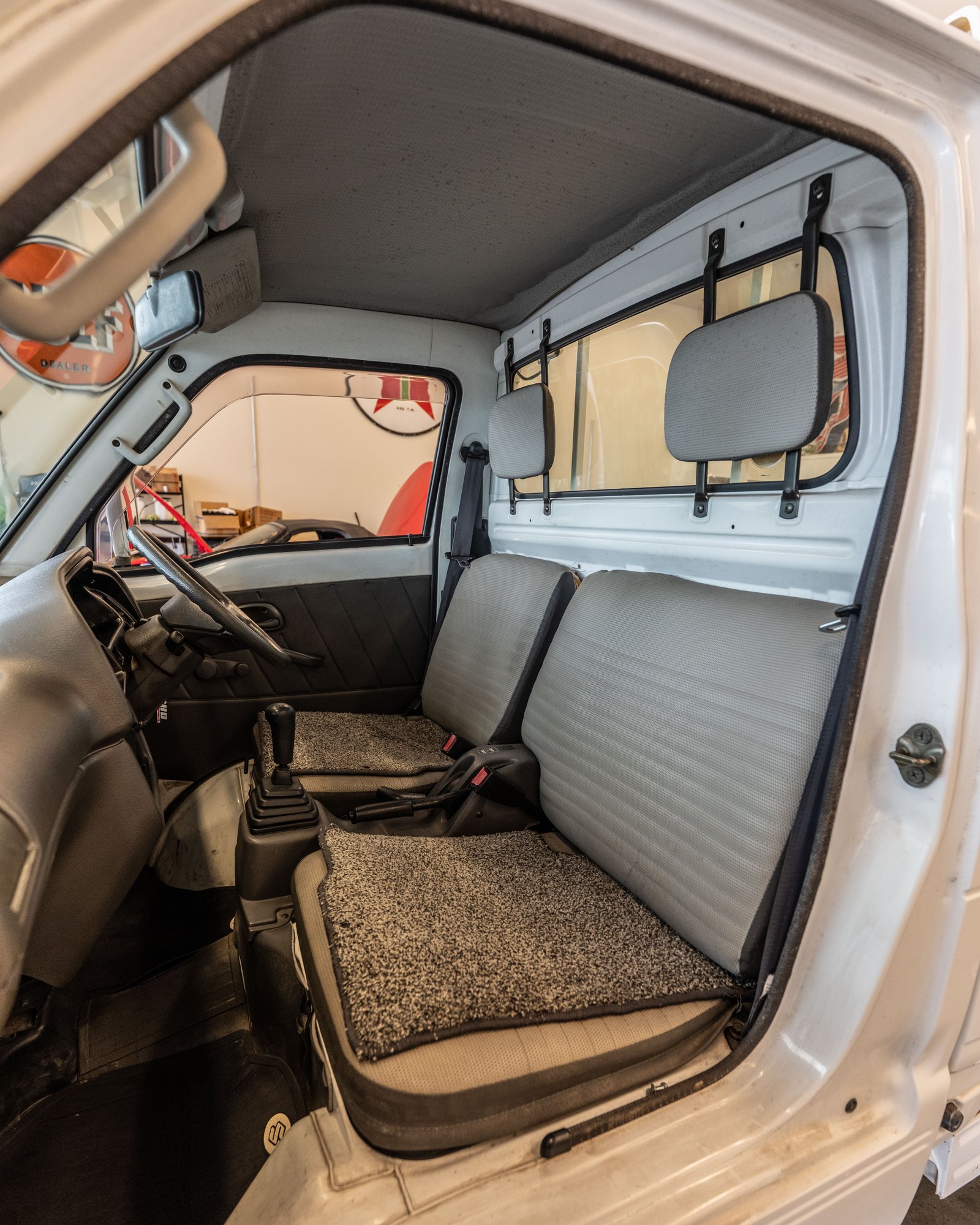 1998 Suzuki Carry JDM car for sale — photo 13 of 15