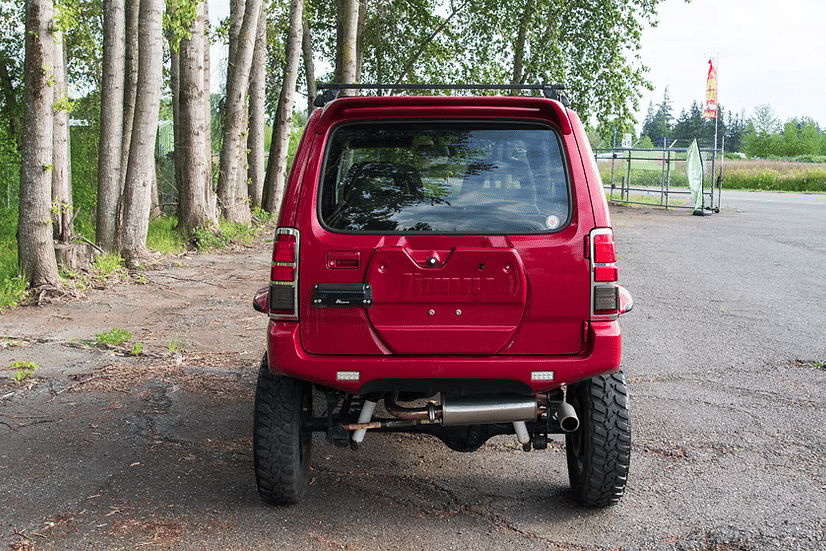 1998 Suzuki Jimny JDM car for sale — photo 12 of 13