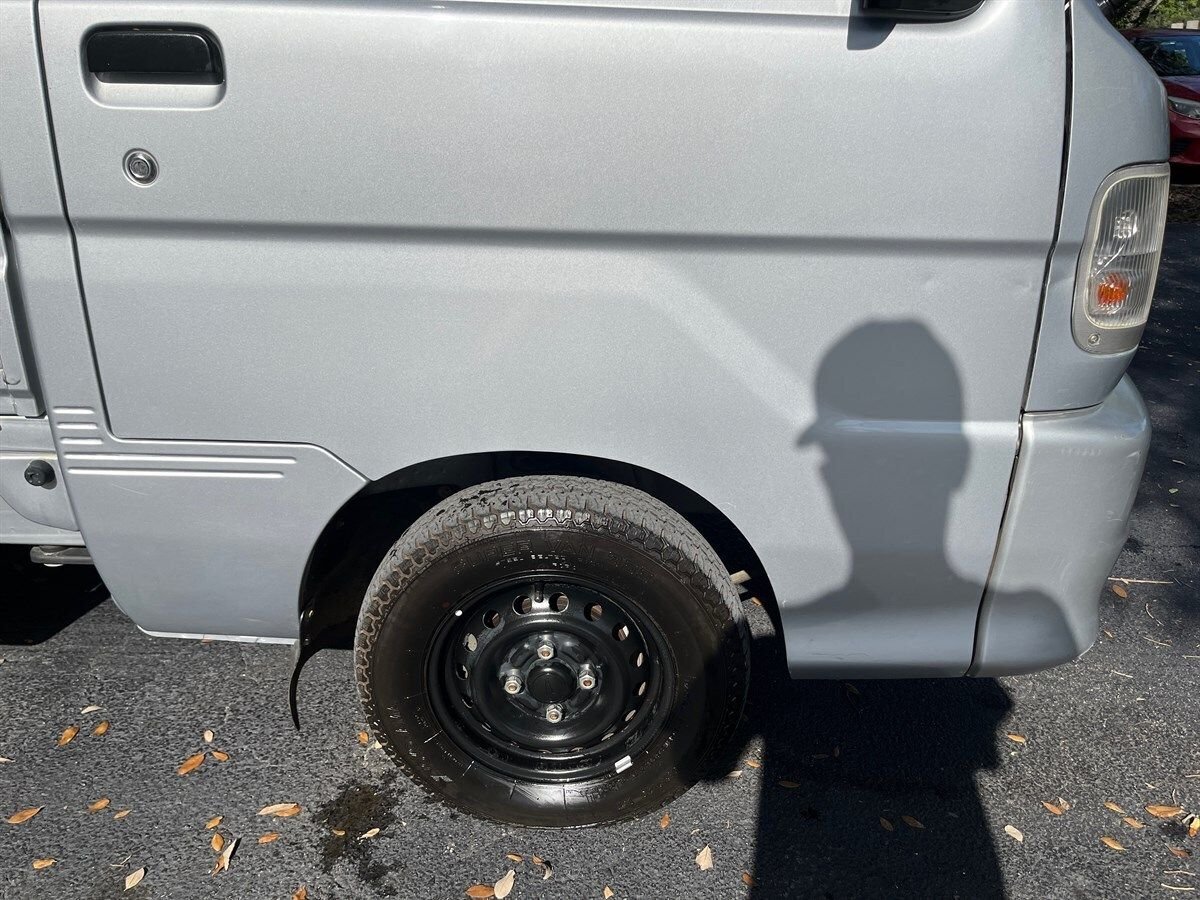 1999 Daihatsu Hijet JDM car for sale — photo 10 of 16