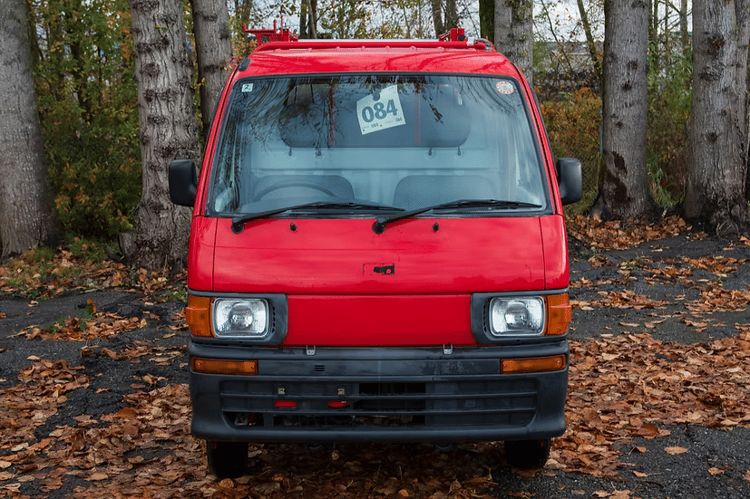 1999 Daihatsu Hijet JDM car for sale — photo 11 of 15