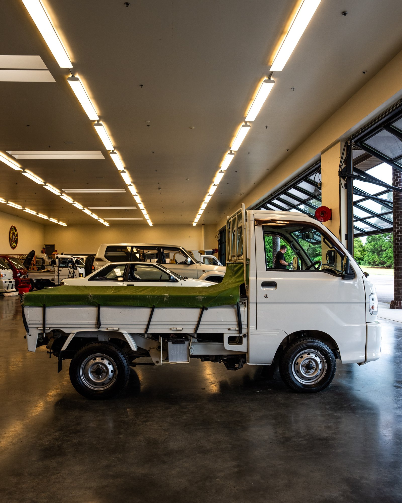 2000 Daihatsu Hijet JDM car for sale — photo 8 of 16