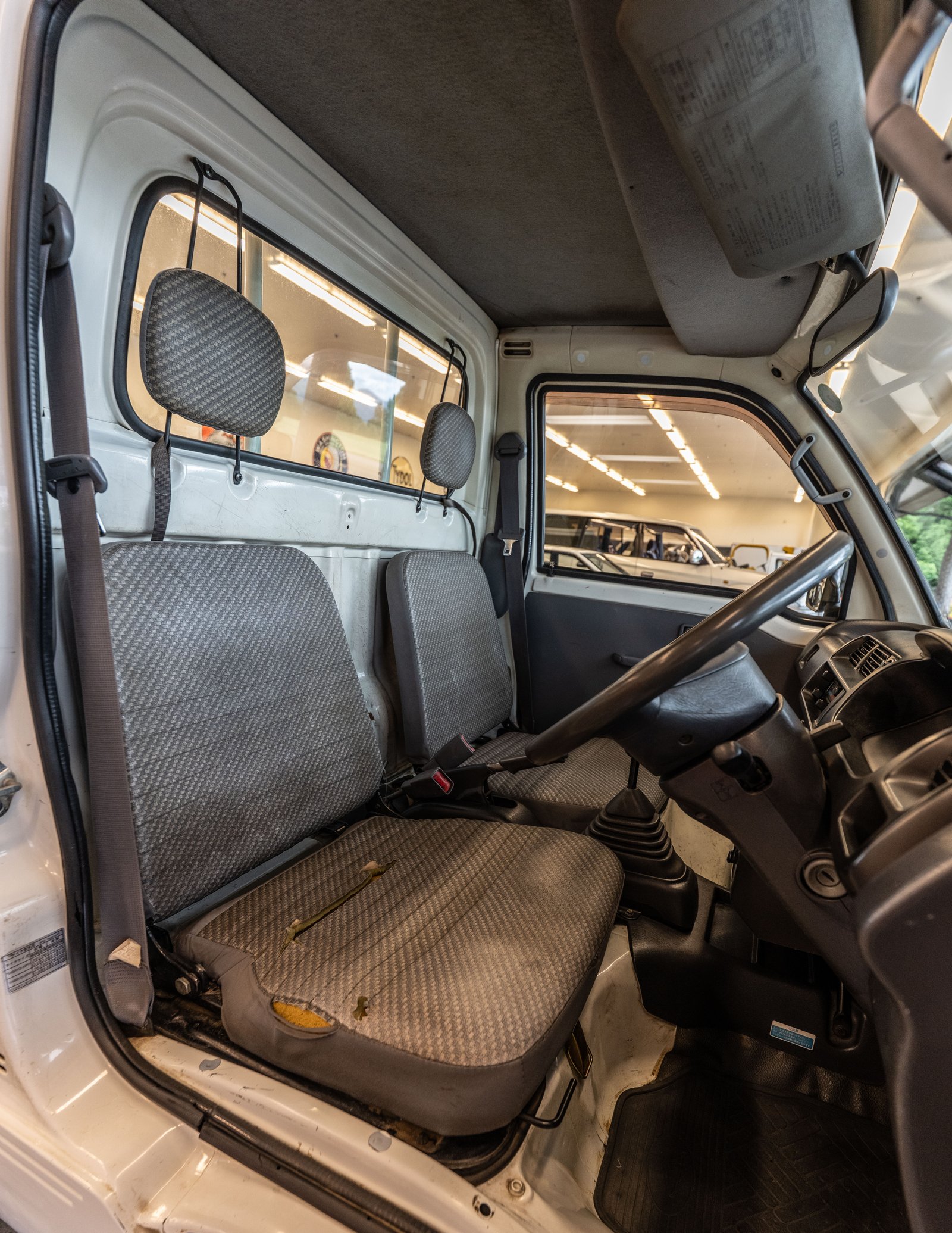2000 Daihatsu Hijet JDM car for sale — photo 10 of 16