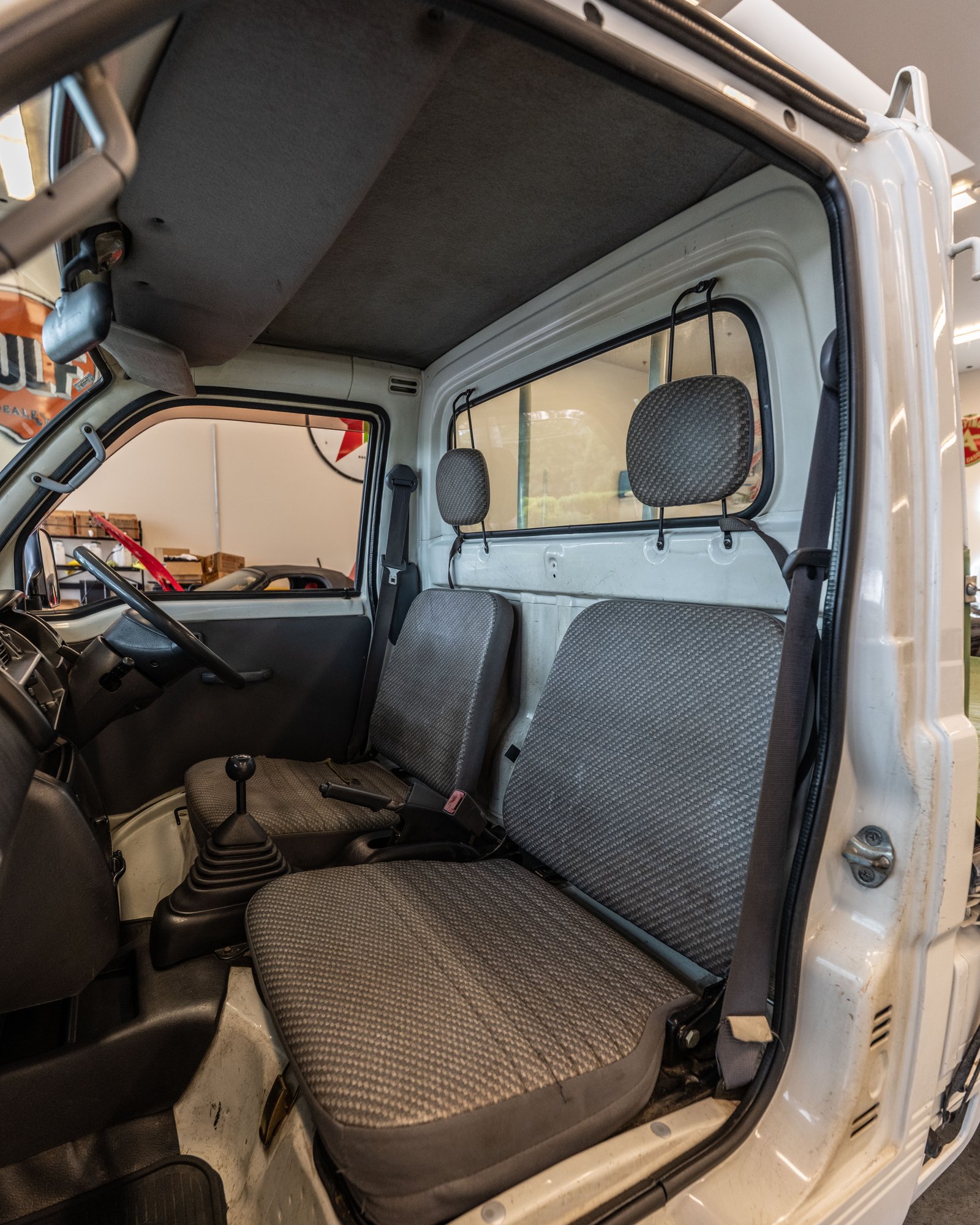 2000 Daihatsu Hijet JDM car for sale — photo 12 of 16