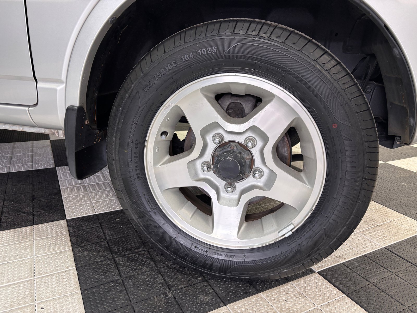 2000 Suzuki Jimny JDM car for sale — photo 11 of 25