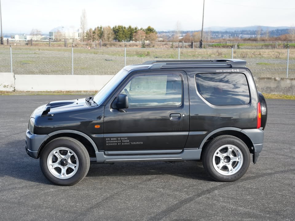 2000 Suzuki Jimny JDM car for sale — photo 2 of 15
