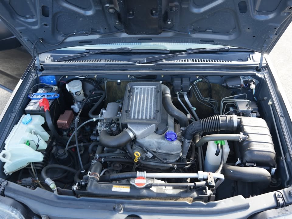 2000 Suzuki Jimny JDM car for sale — photo 13 of 15