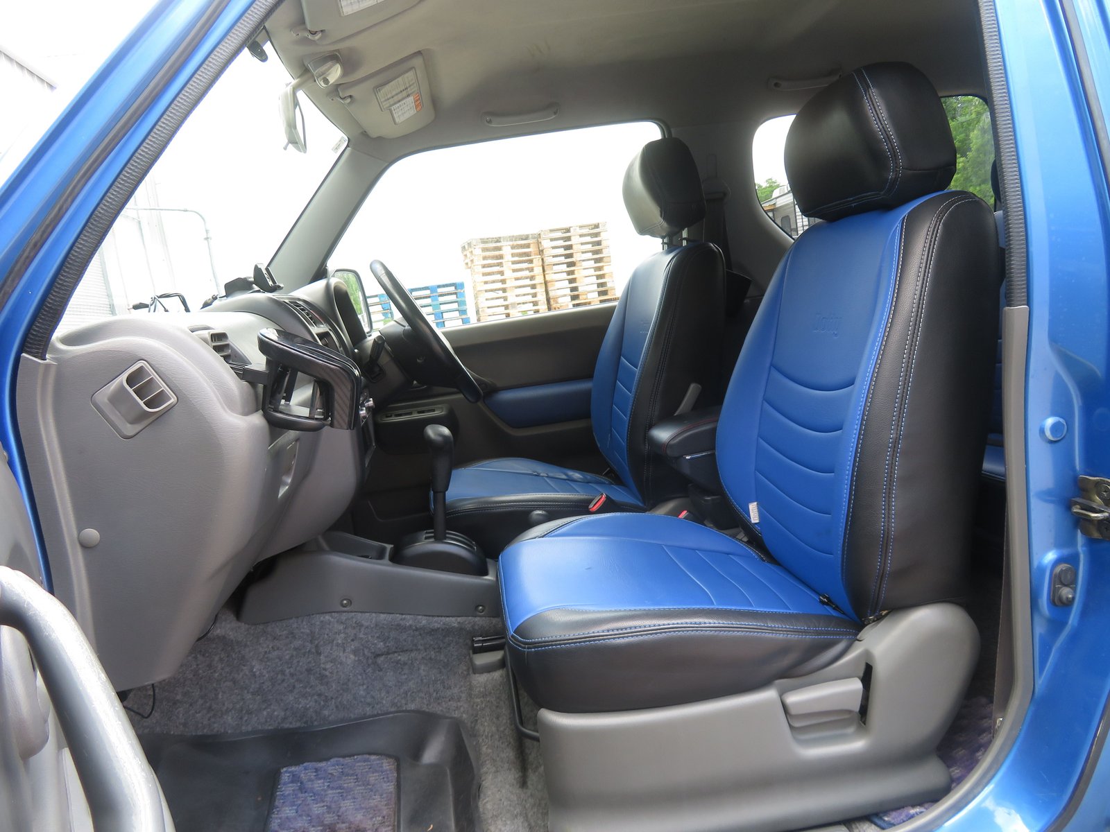 2001 Suzuki Jimny JDM car for sale — photo 22 of 25