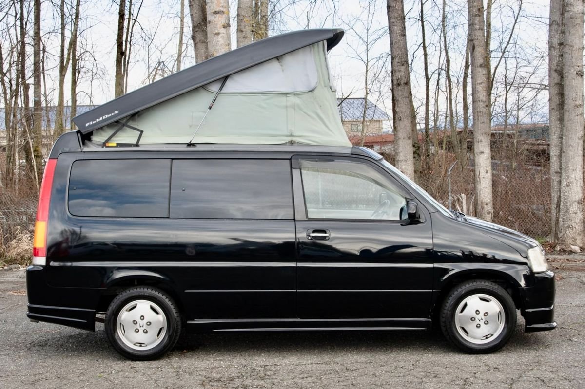 2000 Honda Stepwagon JDM car for sale — photo 7 of 9