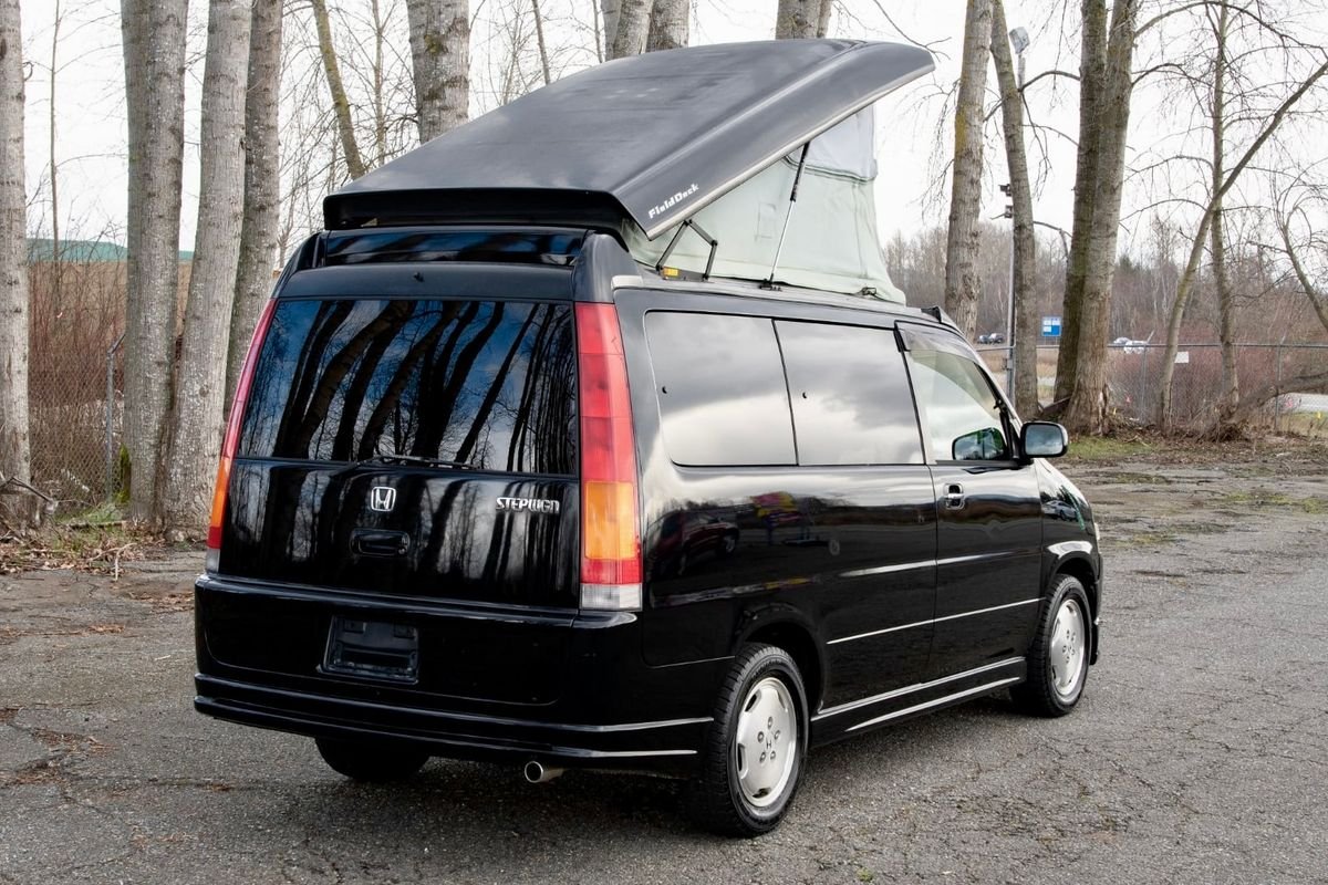 2000 Honda Stepwagon JDM car for sale — photo 6 of 9