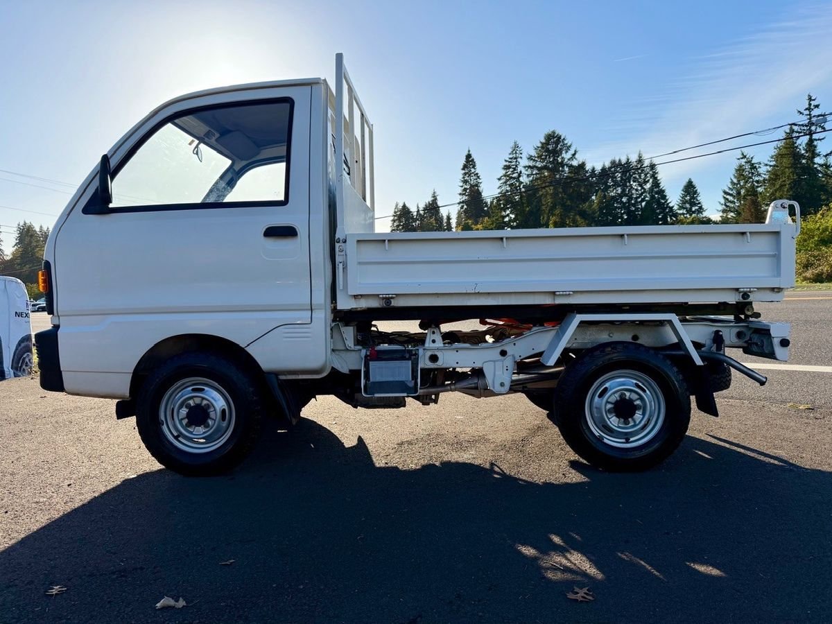 1991 Mitsubishi Minicab JDM car for sale — photo 7 of 9