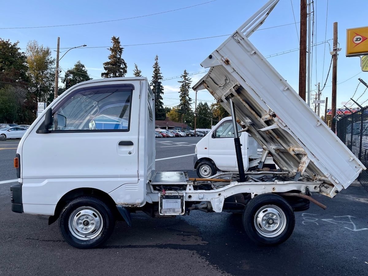 1991 Mitsubishi Minicab JDM car for sale — photo 3 of 9