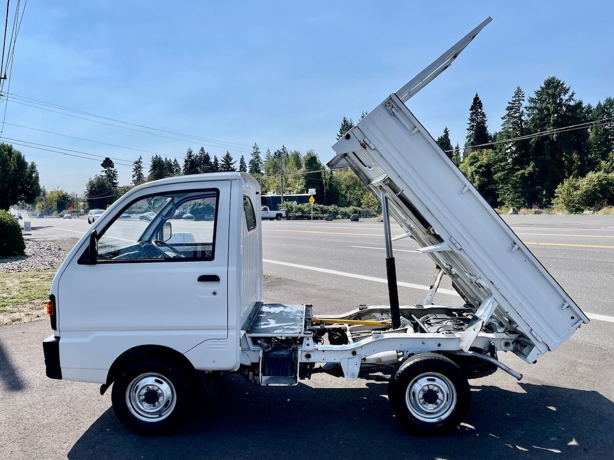 1992 Mitsubishi Minicab JDM car for sale — photo 7 of 9