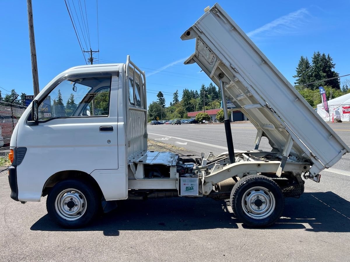 1994 Daihatsu Hijet JDM car for sale — photo 5 of 9