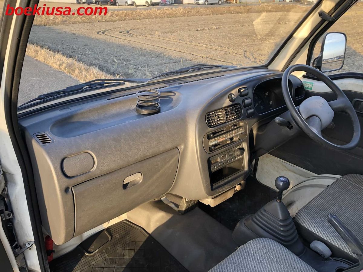 1994 Daihatsu Hijet JDM car for sale — photo 9 of 11