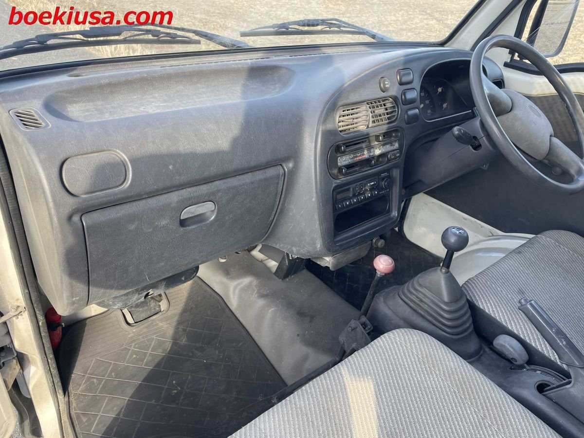 1994 Daihatsu Hijet JDM car for sale — photo 9 of 11