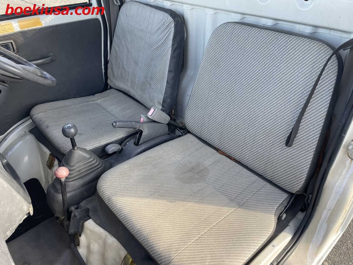 1994 Daihatsu Hijet JDM car for sale — photo 10 of 11