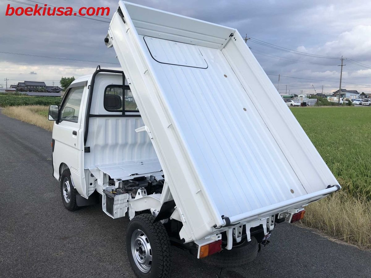 1994 Daihatsu Hijet JDM car for sale — photo 3 of 11