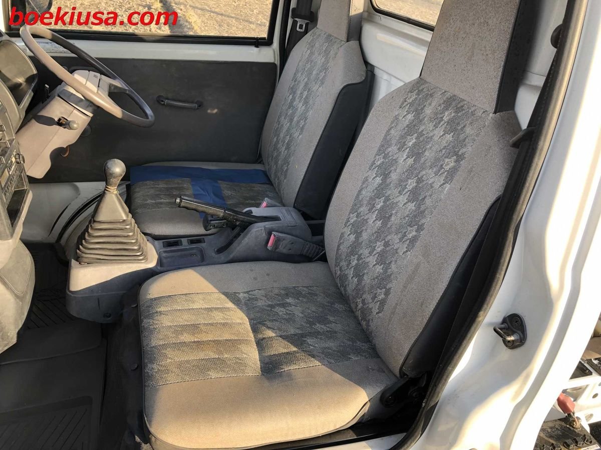 1994 Mitsubishi Minicab JDM car for sale — photo 10 of 11