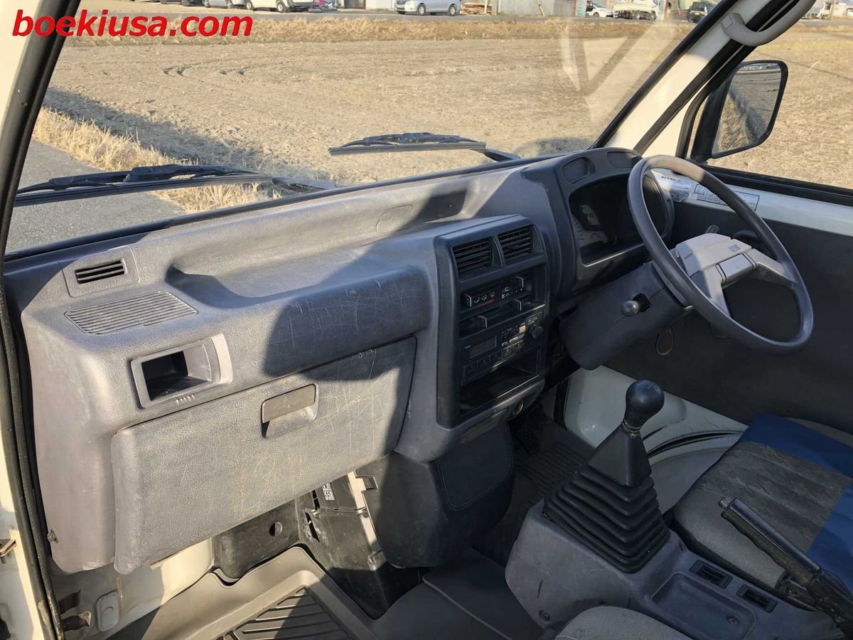 1994 Mitsubishi Minicab JDM car for sale — photo 9 of 11
