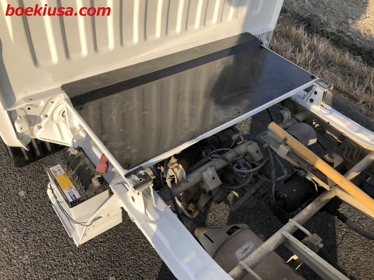1994 Mitsubishi Minicab JDM car for sale — photo 6 of 11