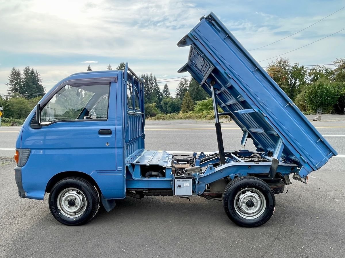 1995 Daihatsu Hijet JDM car for sale — photo 6 of 9