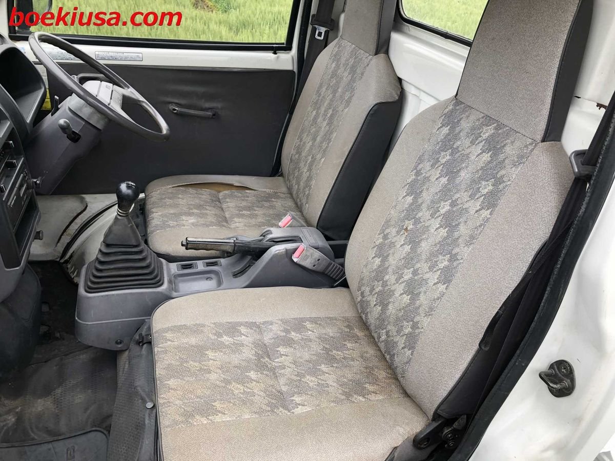 1995 Mitsubishi Minicab JDM car for sale — photo 10 of 11