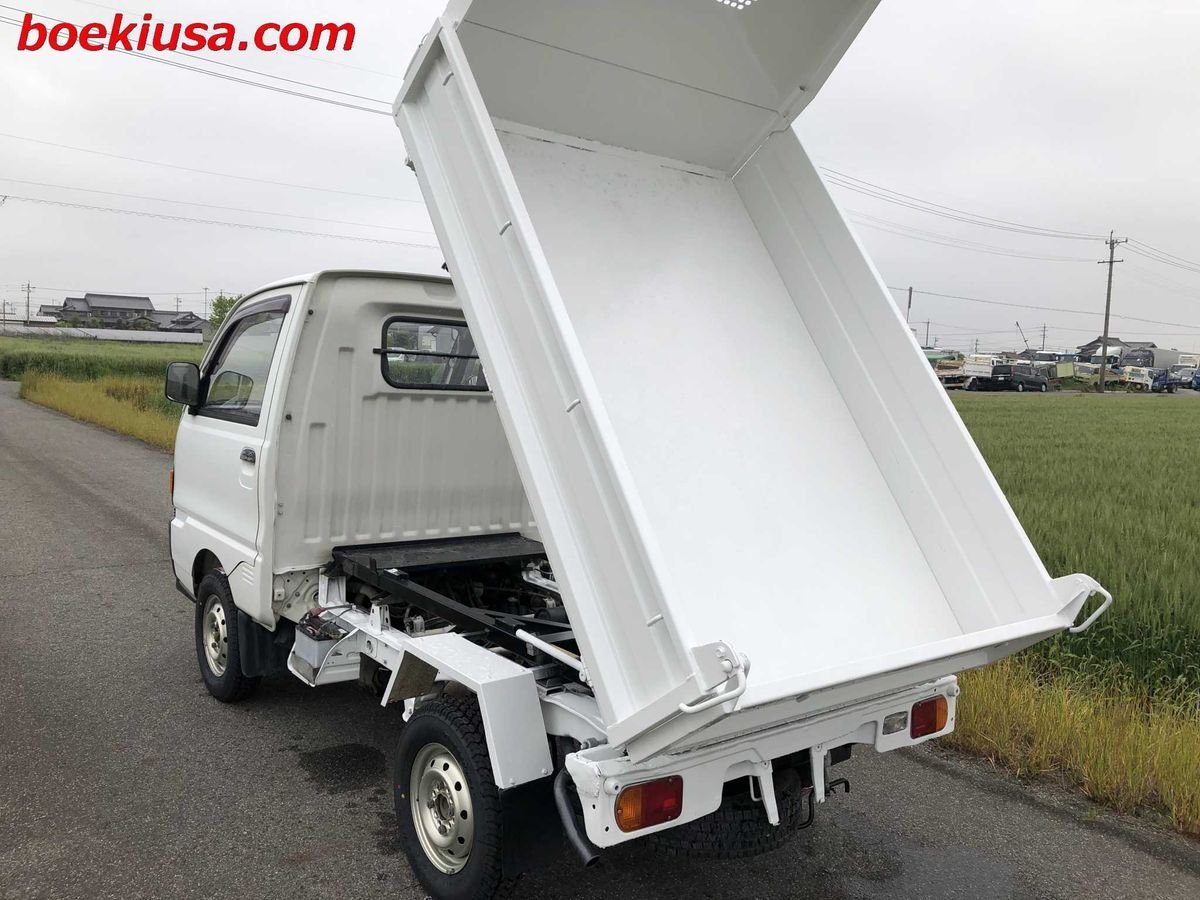 1995 Mitsubishi Minicab JDM car for sale — photo 3 of 11