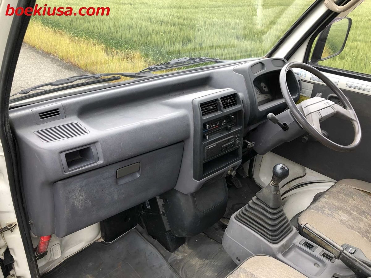 1995 Mitsubishi Minicab JDM car for sale — photo 9 of 11