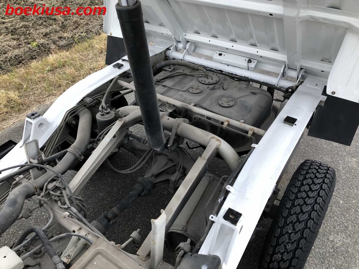 1996 Daihatsu Hijet JDM car for sale — photo 5 of 11