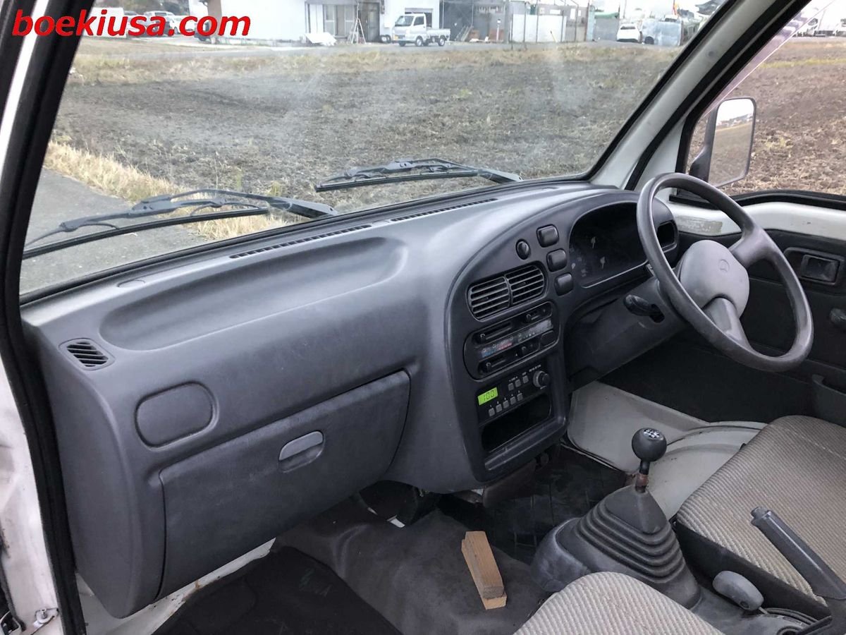 1996 Daihatsu Hijet JDM car for sale — photo 9 of 11