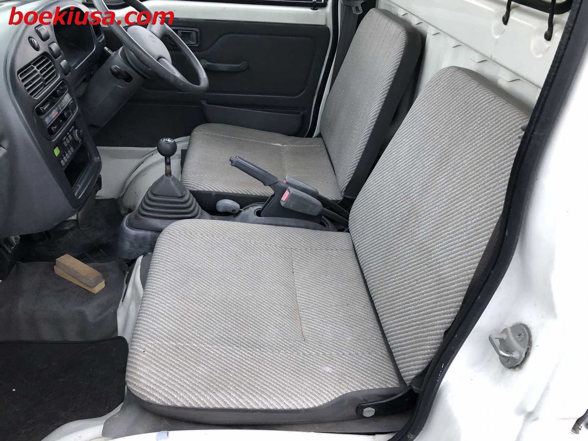 1996 Daihatsu Hijet JDM car for sale — photo 10 of 11