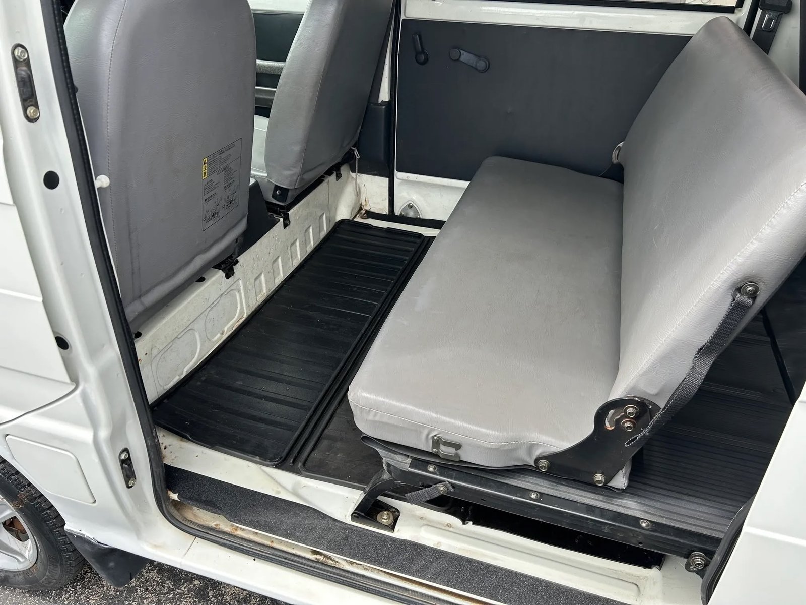 2001 Subaru Sambar JDM car for sale — photo 3 of 3